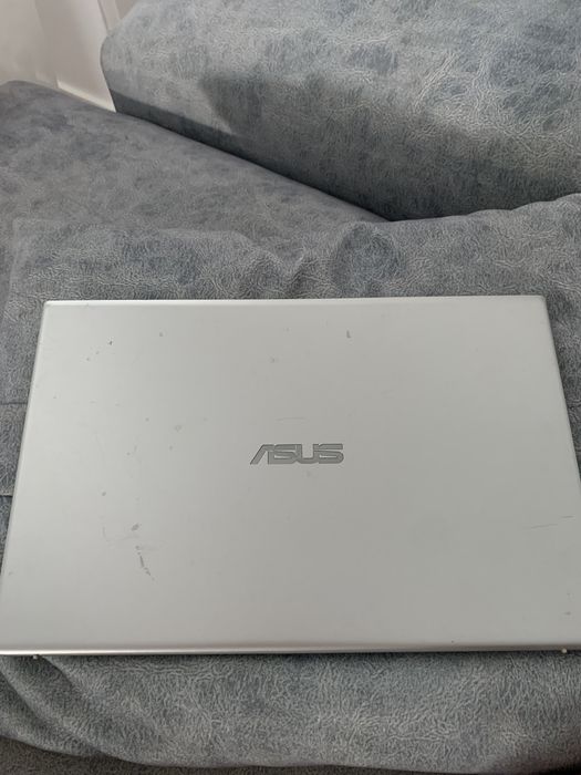 Asus VivoBook 15