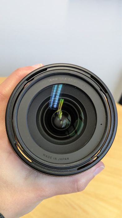 Sigma 16mm f/1.4 DC DN – Lente Grande Angular para Câmaras Sony