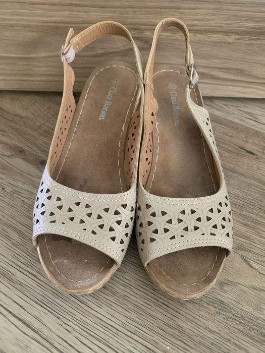 Jasne ażurowe buty na obcasie sandały 41 wiosna lato