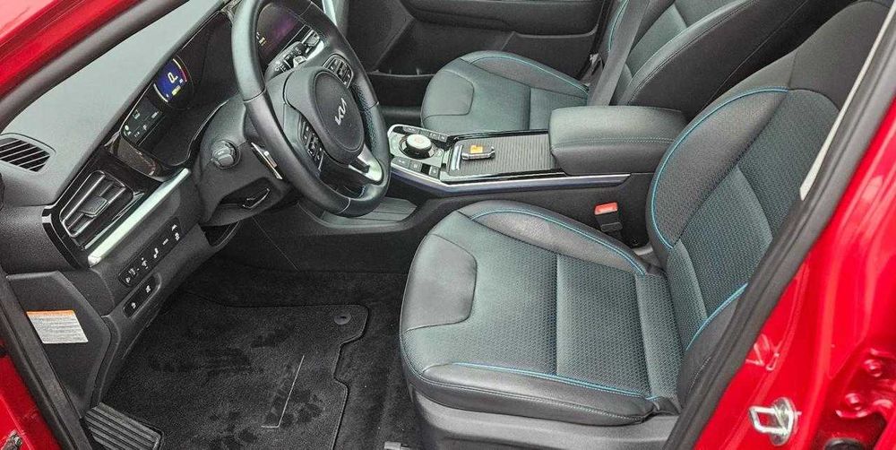 Kia Niro 2022 64 квт