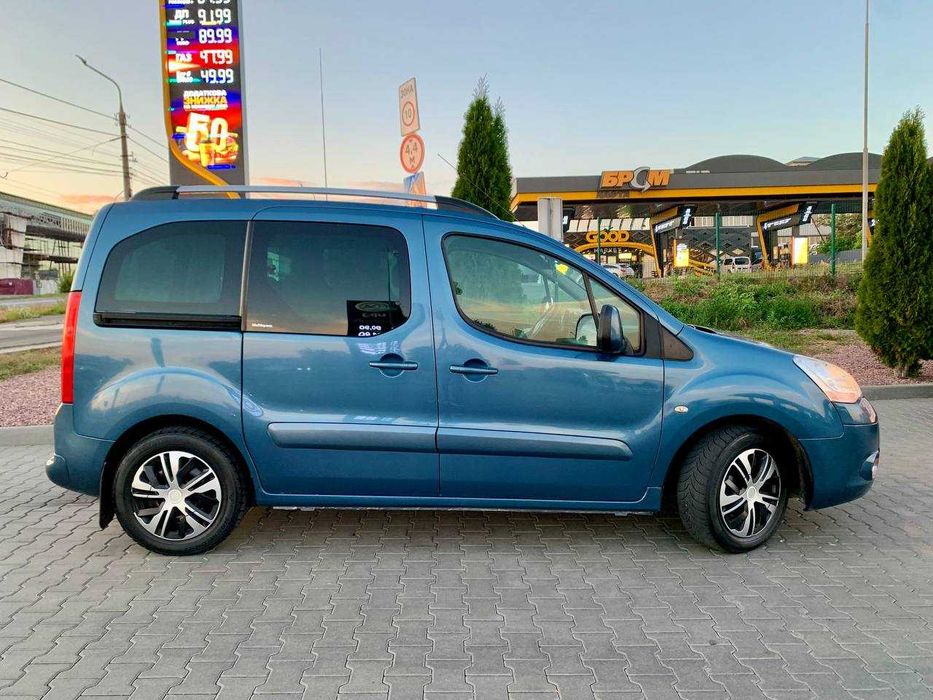 Citroen Berlingo 2010Рік. 1.6диз. Рідна фарба.