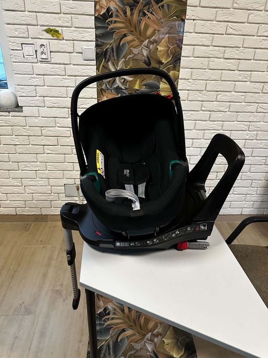 Fotelik britax römer z baza