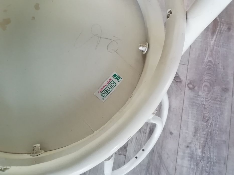 Krzesła Fameg Radomsko bukowe gięte wzór