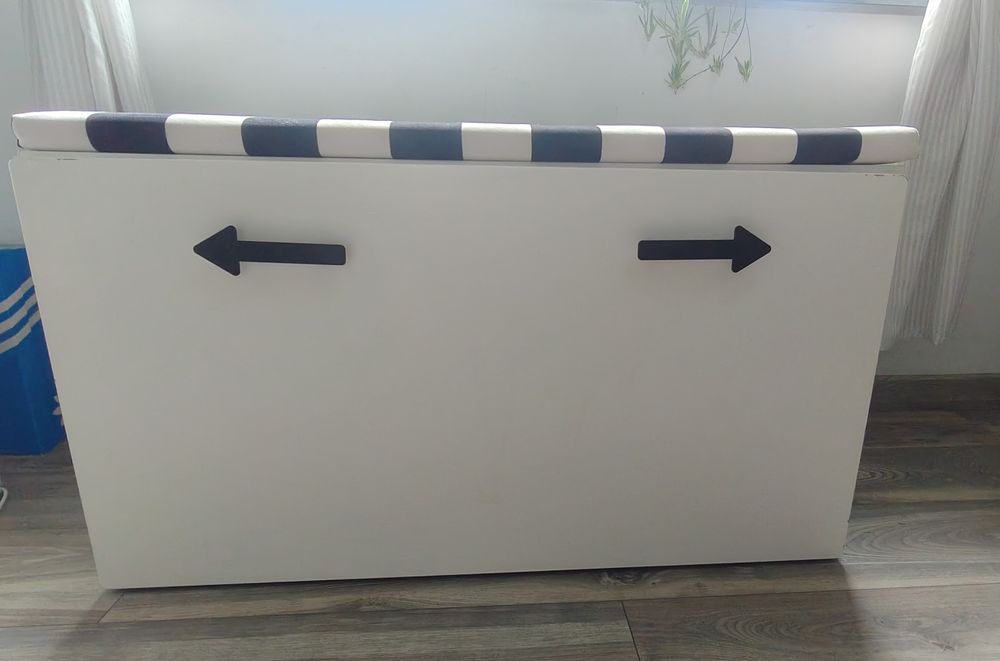 Ławka z pojemnikiem Ikea Smastad
