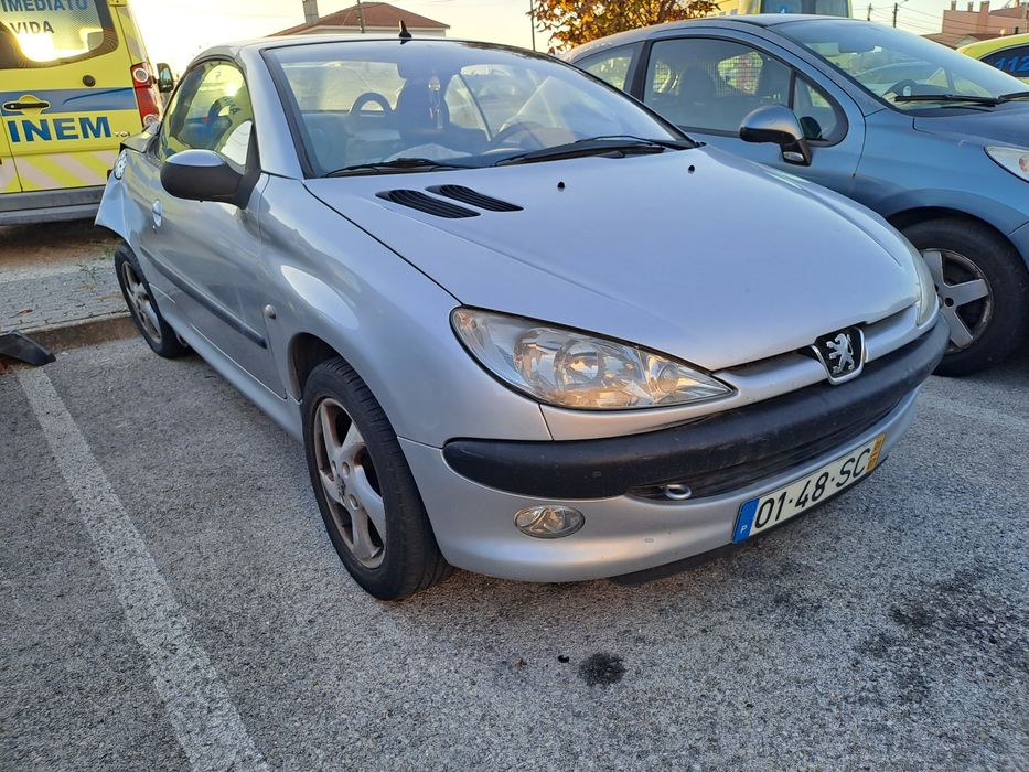 Peugeot 206 CC - Acidentado!