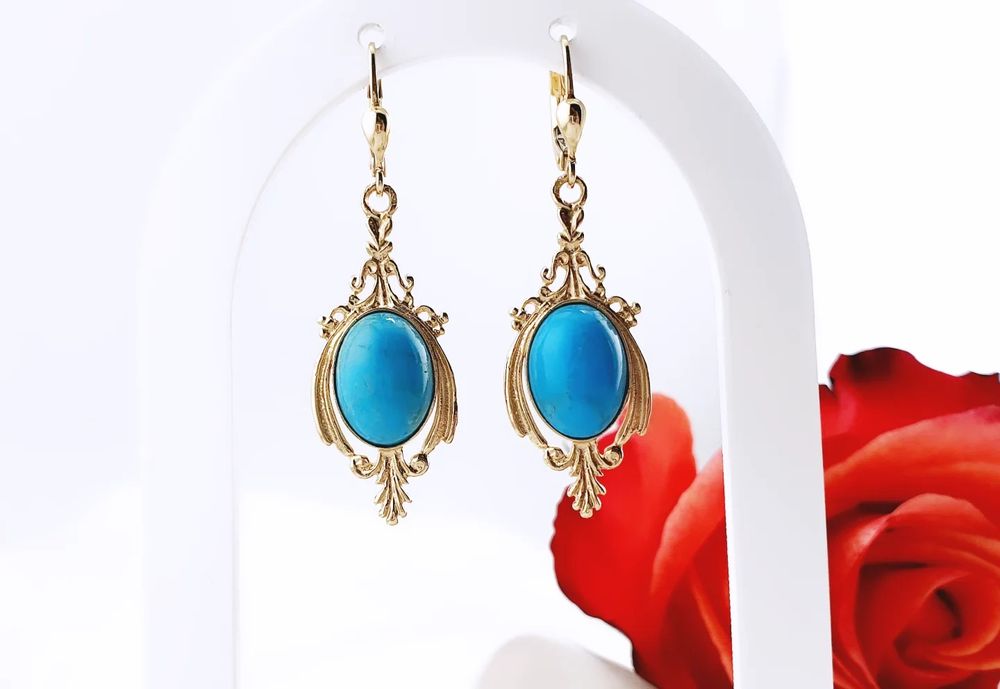 Złote kolczyki pr. 585 z naturalnym turkusem