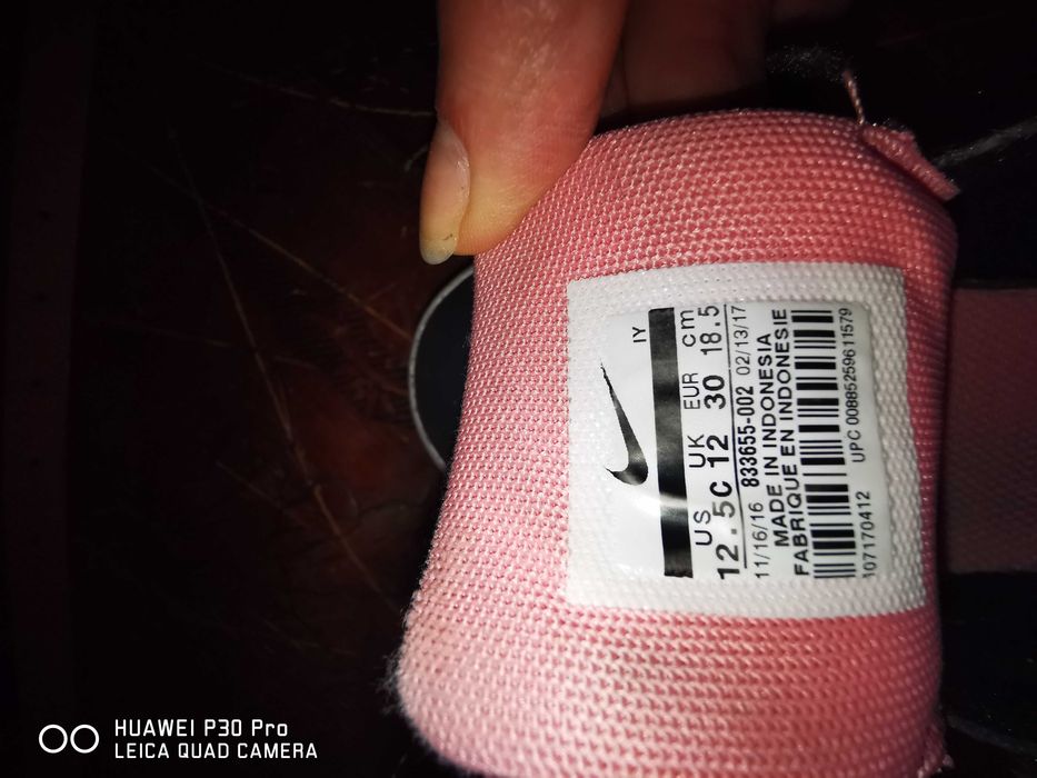 Sapatilhas Nike t. 30 menina