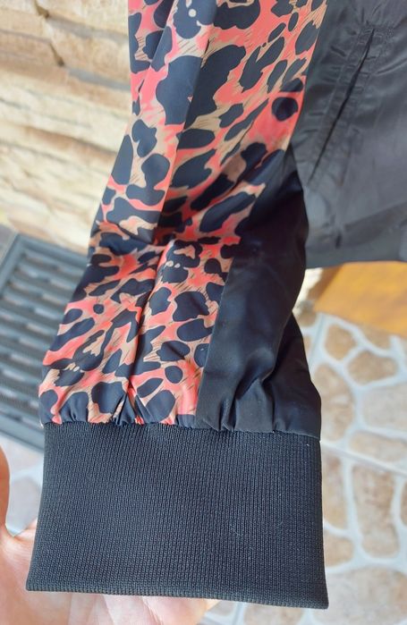 Kurtka bomber oversize M L czarna łososiowa/koralowa z panterką bomber