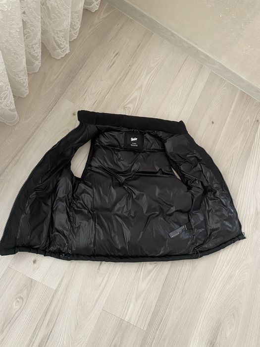 Жилет PULL&BEAR Puffer Vest S