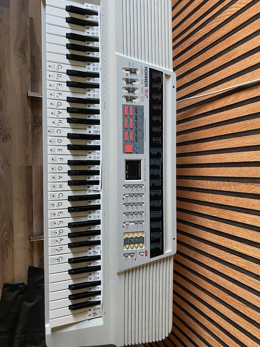 Keybord marki Hohner