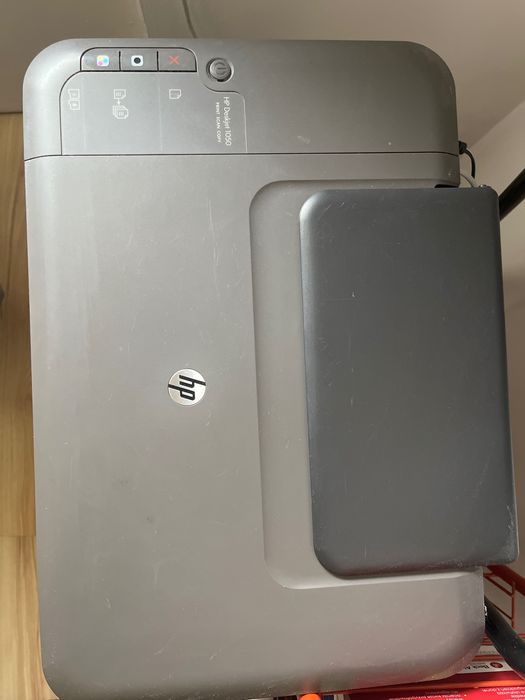 Drukarka HP Deskjet1050+kable+tusz (kolor)