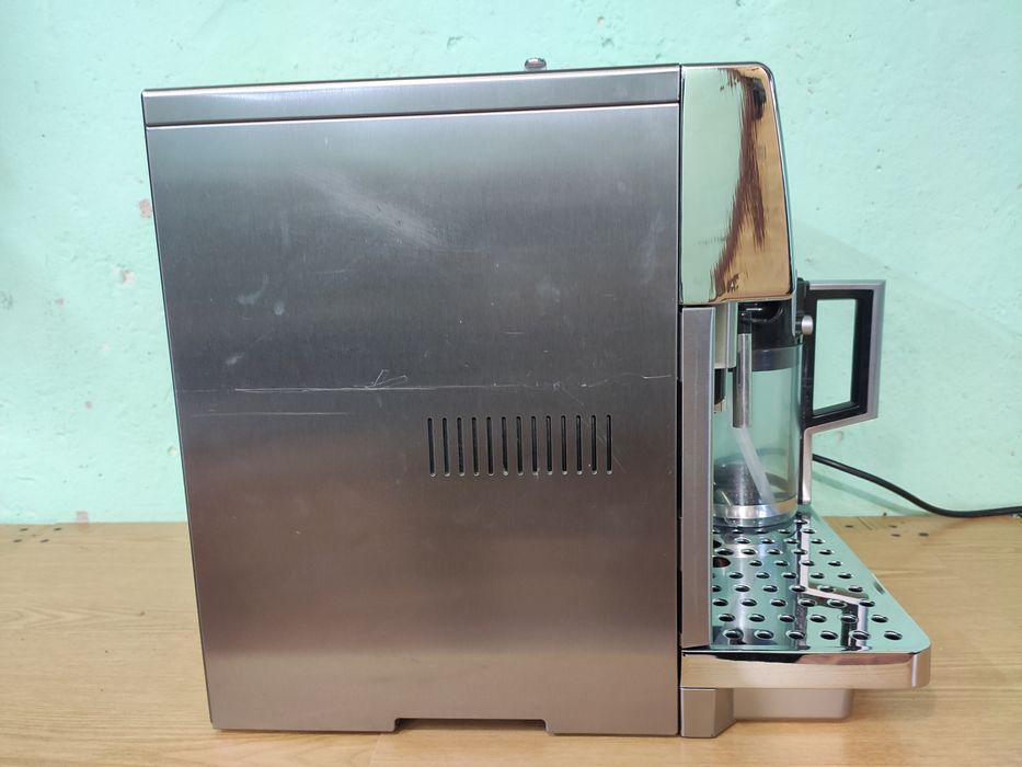 Кавомашина DeLonghi PrimaDonna ESAM 6600
