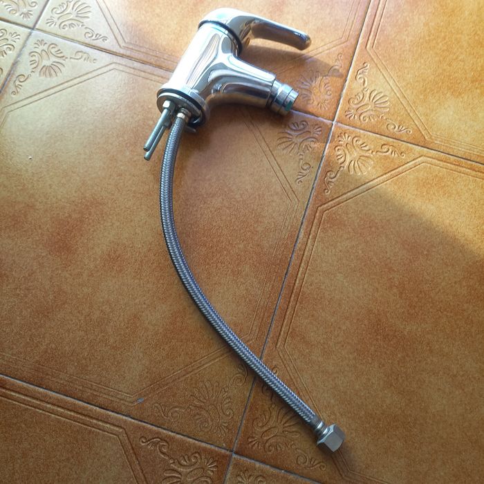 Torneira wc em otimo estado