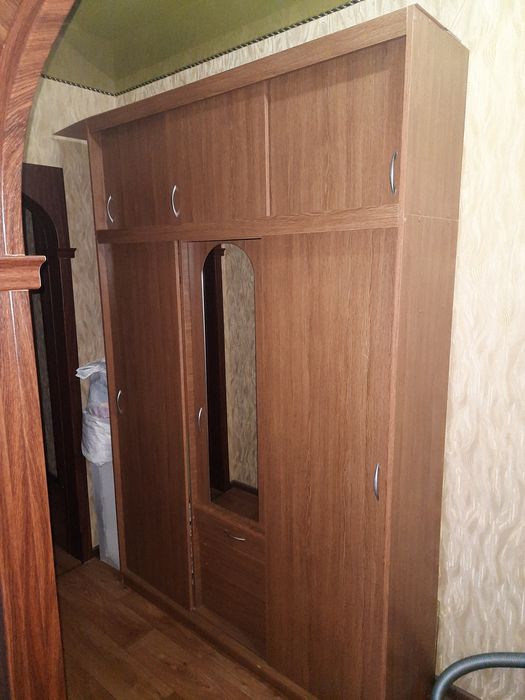 Продам шкаф купе
