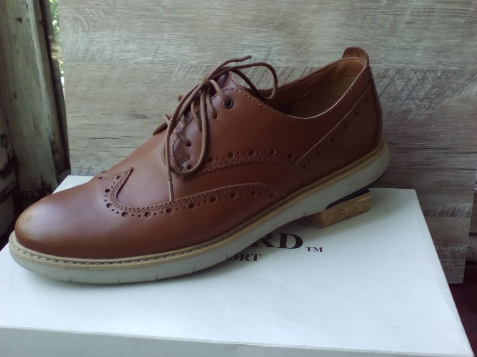 Продам туфли (ботинки) кожаные. Бренд обуви - CLARKS(оригинал).