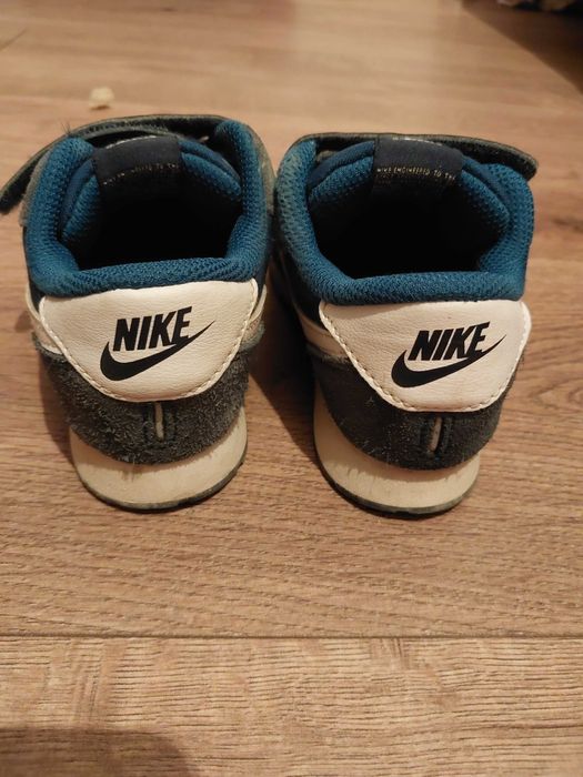 Nike adidasy, półbuty chłopięce r. 26