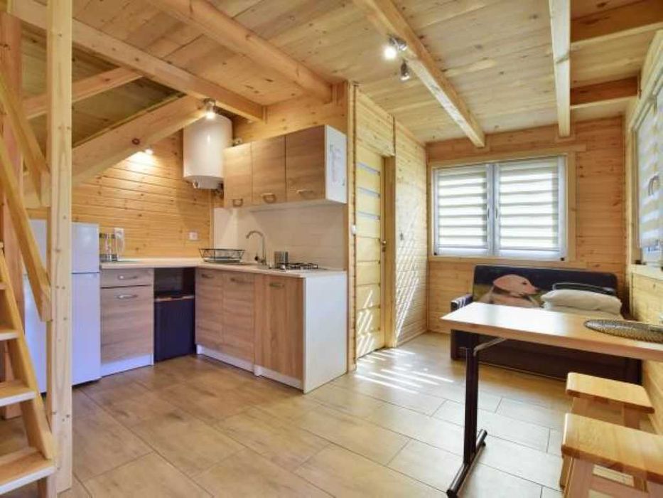 Cykady domki 6 osobowe, 7 minut do jeziora i centrum, klimatyzacja