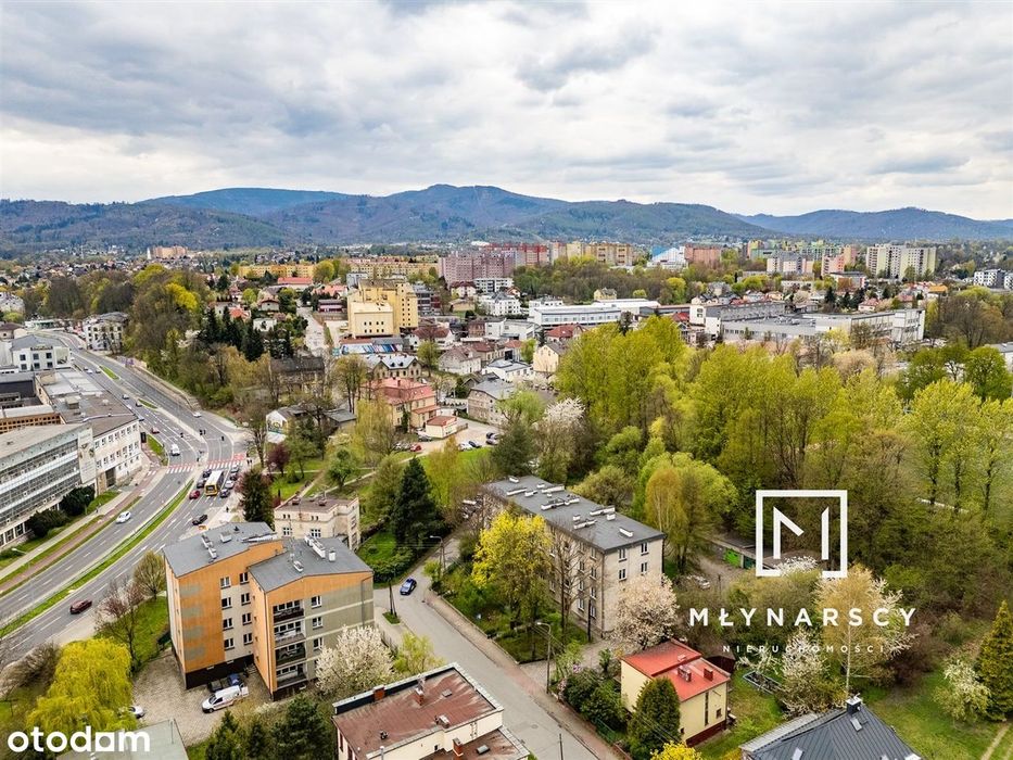 2 pok do remontu | zieleń za oknem | balkon