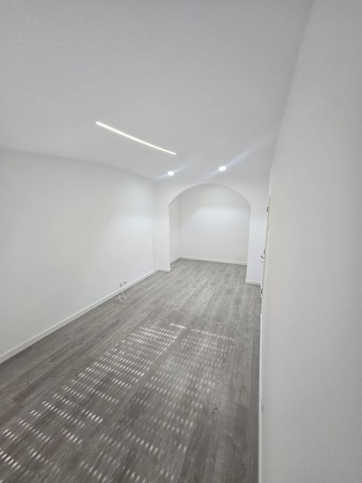 Arrendo apartamento T3 no Feijo