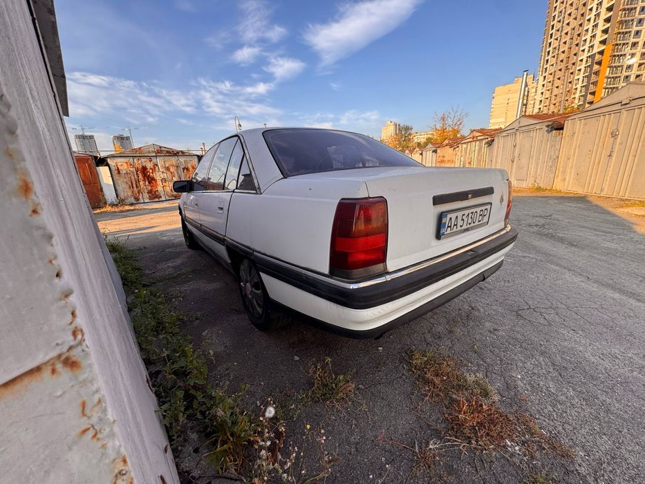 Opel Omega 1991 /2.0 механіка