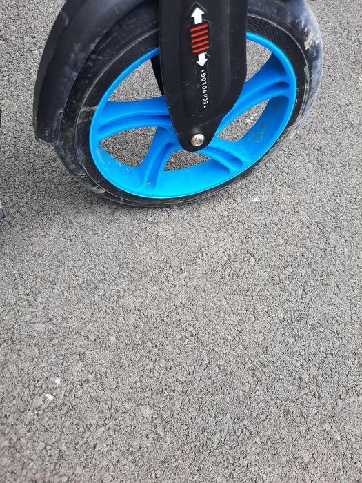 Самокат двухколесный