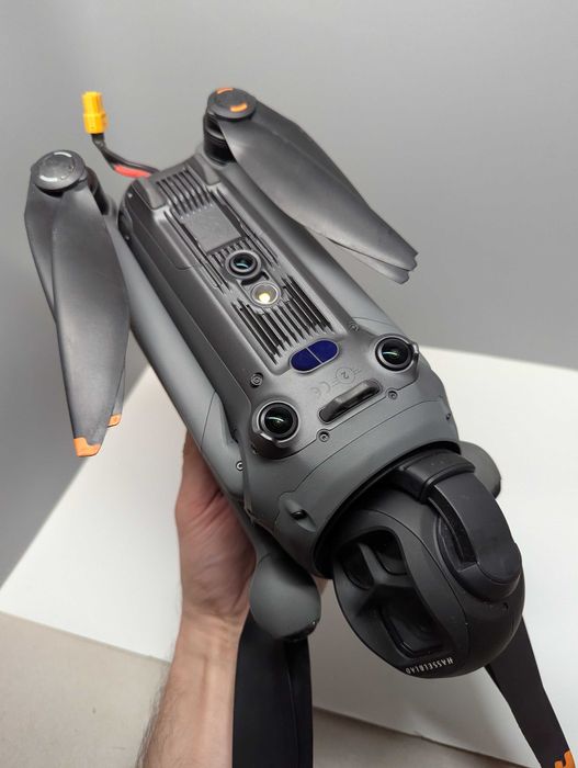 Квадрокоптер DJI Mavic 4 PRO