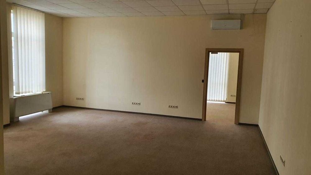 Оренда офісу БЦ Максим