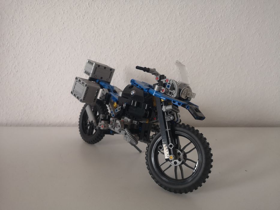 Lego technic 42063 BMW R1200 GS 40 lat LEGO
