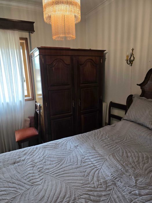 Quarto para arrendar no centro de Gaia