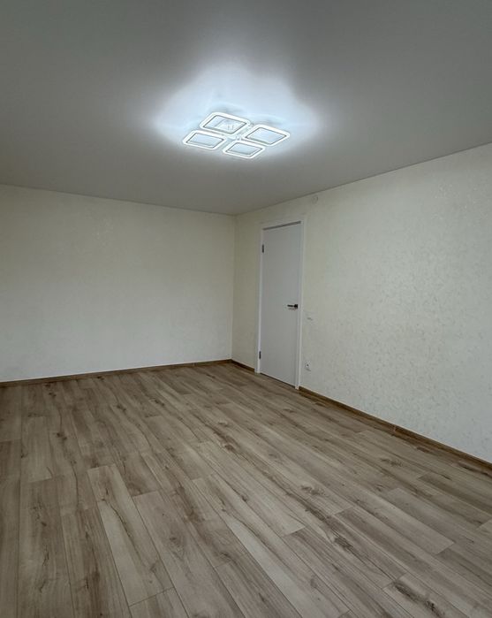 Продаж 1 кім Миколаївка , 36 м.кв, 2 поверх