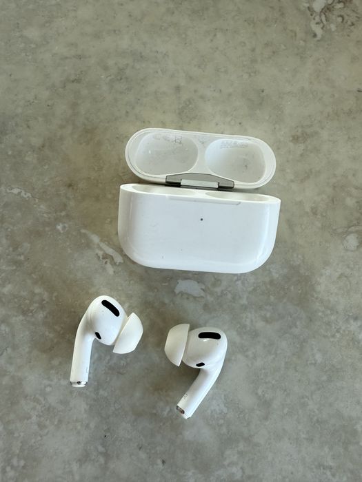 Apple Airpods pro -  1 gen.