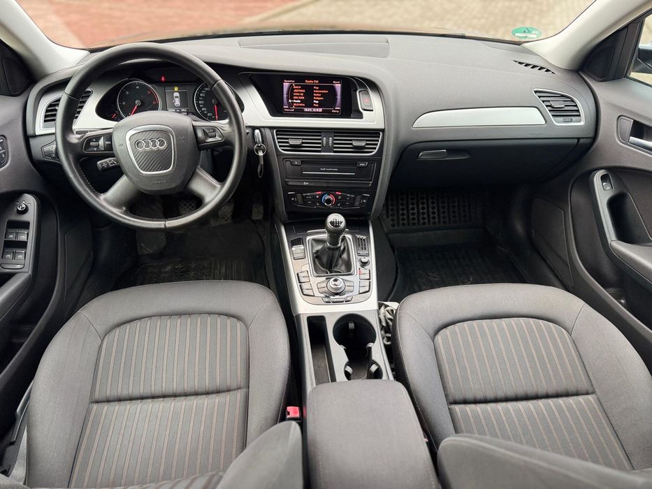 Audi A4B8 2.0 Tdi # 143 KM # Manual # Combi # Nawi # Led #