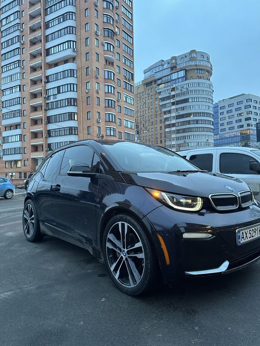 Автомобіль BMW I3s 2018 року