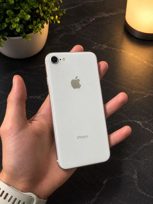 iPhone 8 стан нового