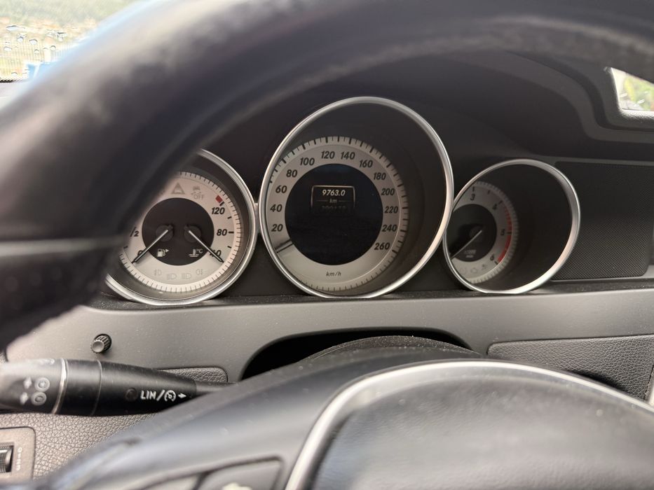 Mercedes-Benz C180 CDI Station 2011 | 290.000 km | Caixa manual | IUC pago