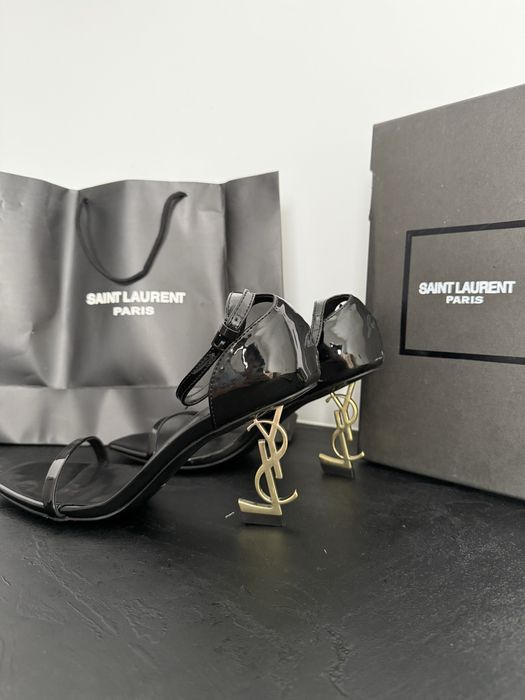 Szpilki sandałki YSL