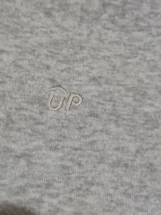 Camisola Cinzenta da Up