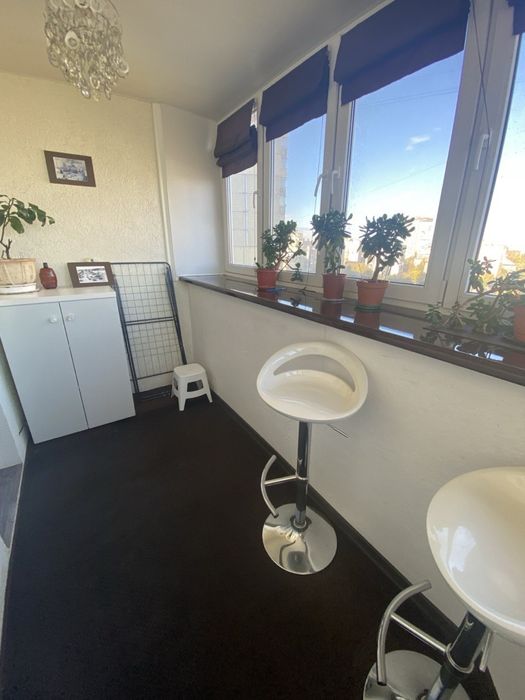 Оренда чудовоі  3к  квартири по вул Хорольська, 1А.