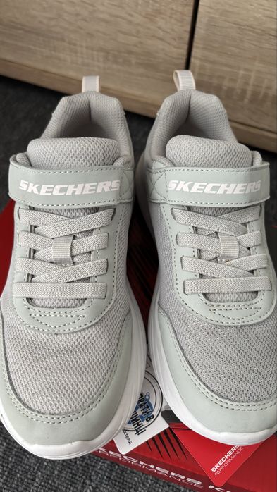 Skechers,кросівки,взуття