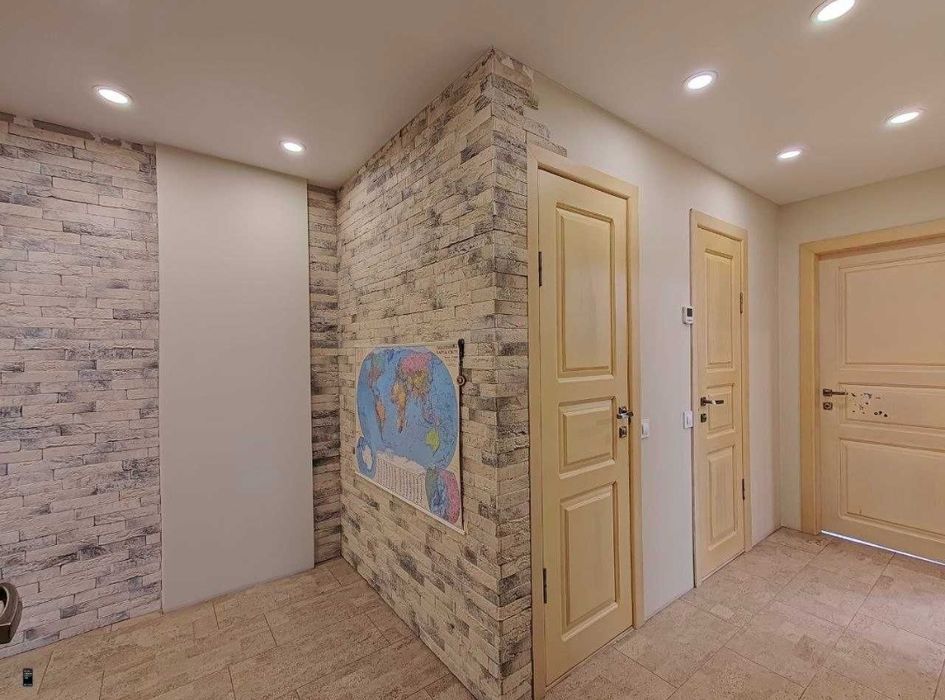 Продам 4к Красный камень, кирпич
