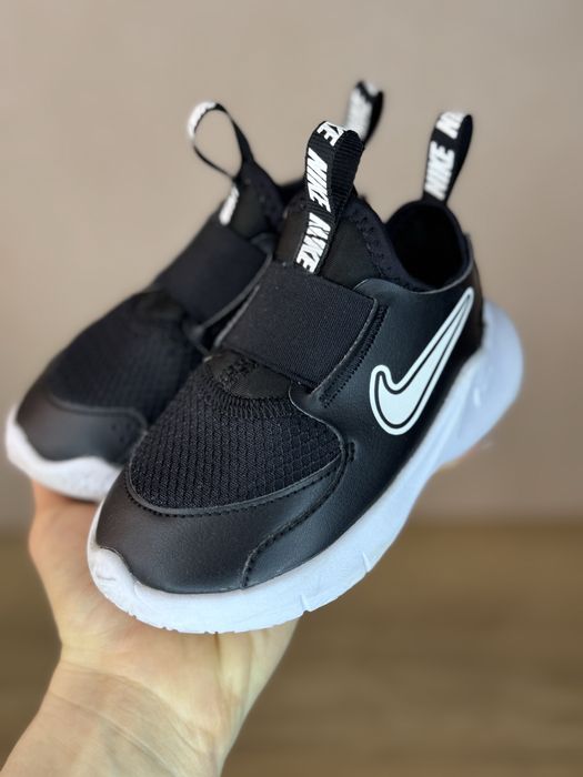 Дитячі кросівки Nike, оригінал. Стан чудовий, устілка 13см/EUR 23,5.