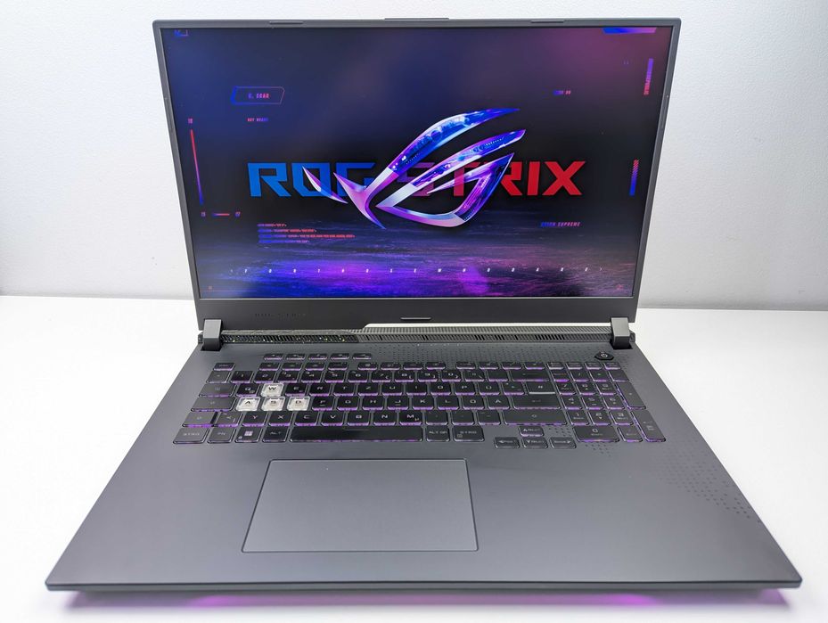 LAPTOP GAMINGOWY Asus ROG Strix RTX3060 6Gb Ryzen 9 6900HX komputer