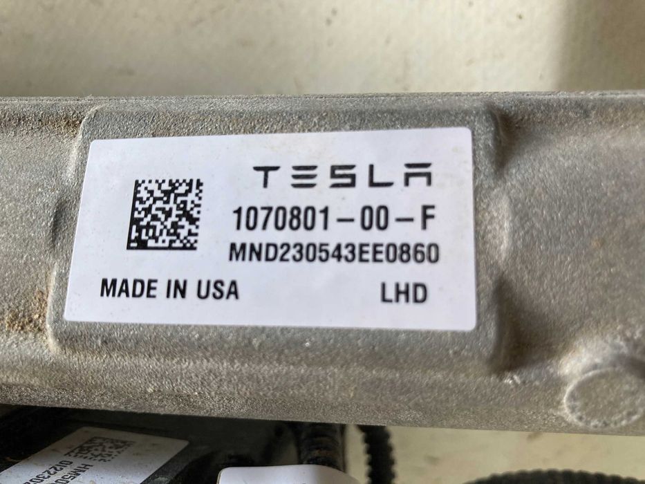 Tesla Model S Рульова Рейка - рестайл дорестайл