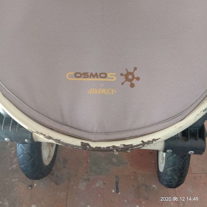 Продам  коляску  ( Cosmos  Adamex)