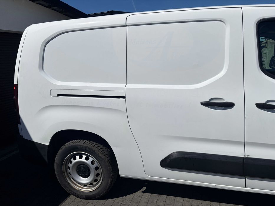 Berlingo iv partner iv combo e proace LONG błotnik prawy tył ćwiartka