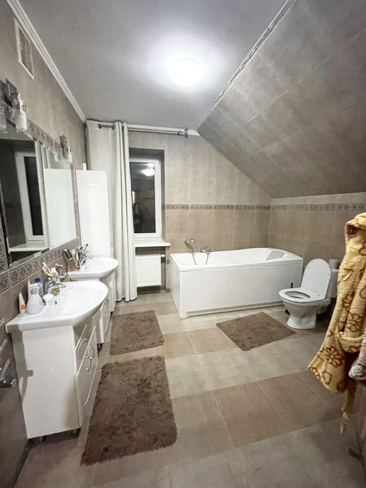 **Продам Сучасний Будинок 164 кв.м. з Ремонтом /біля лісу