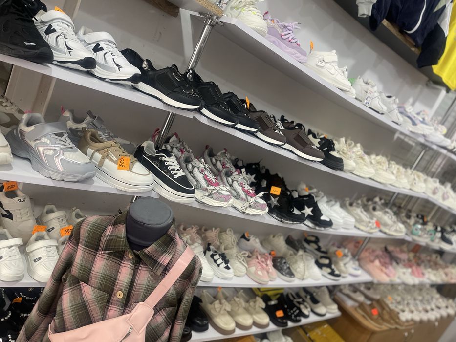 Продам бізнес Дитяче взуття і одяг