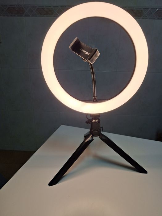 Anel de luz LED  com tripé