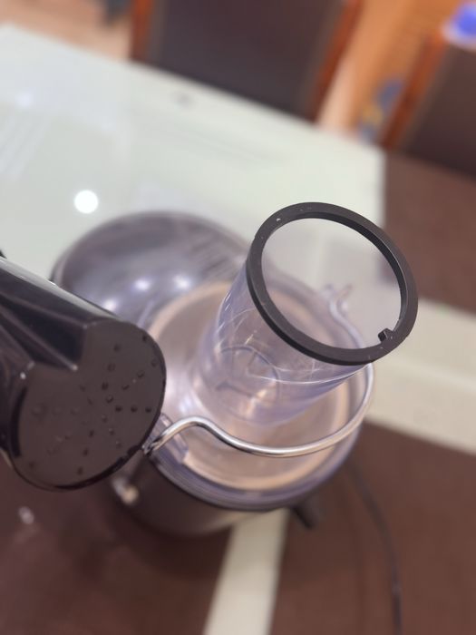 Соковитискач соковижималка