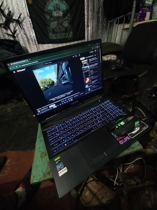 Ігровий ноутбук Hasee